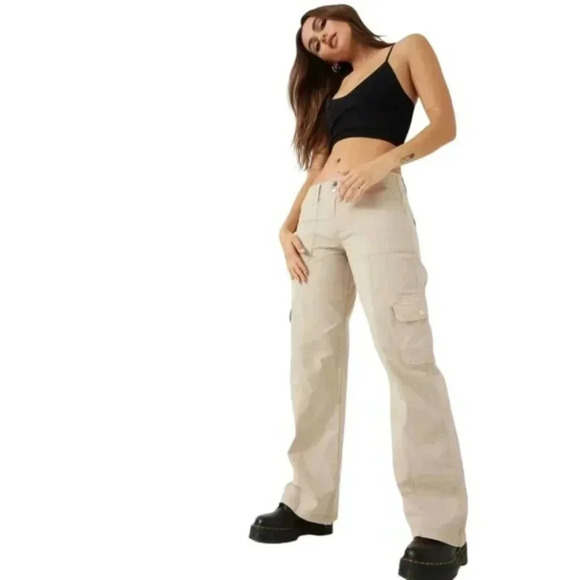 NWT Garage Cargo Pant Cleo Beige Wide Leg Cotton Relaxed Fit Size 0 - Picture 2 of 14